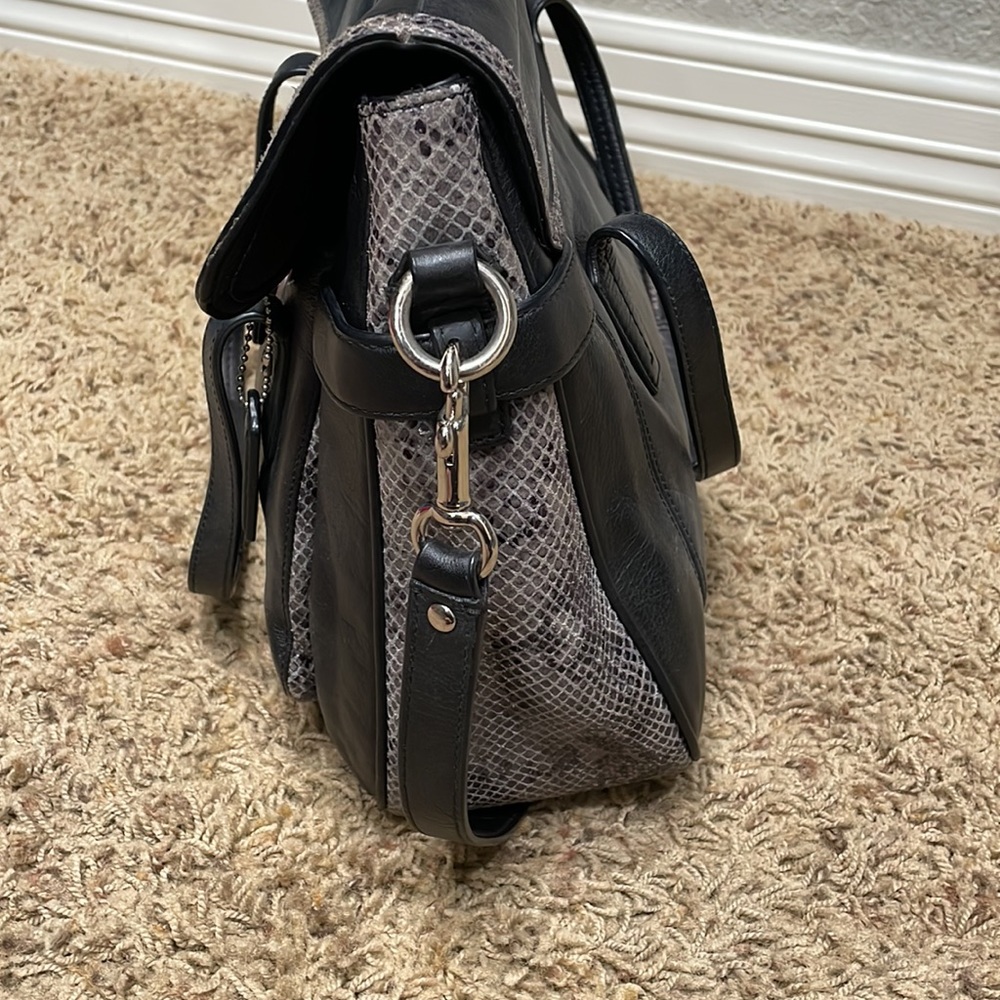 Coach Handbag - Picture 5 of 9